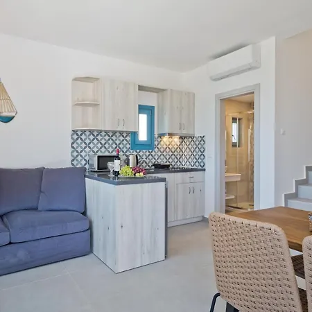 Nostos Лефкос-Карпату